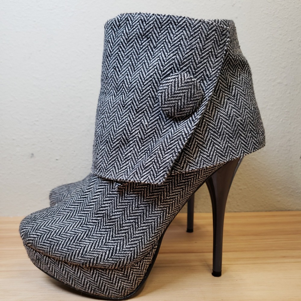 Foldover Ankle Platform Stilletto Heel Black Cream Houndstooth Plaid Fall Bootie